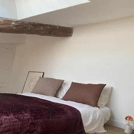 Apartman Deux Pieces Dans Le Quartier Du Port