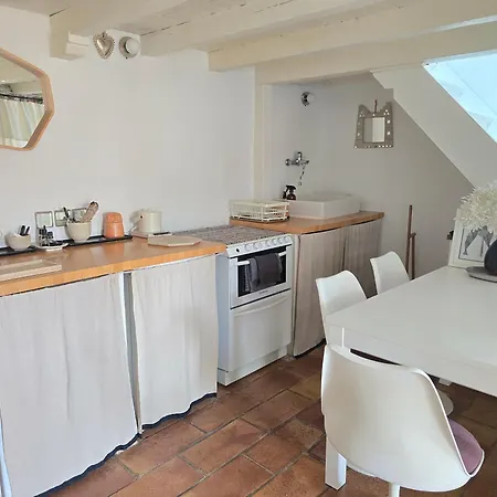 Deux Pieces Dans Le Quartier Du Port Apartman