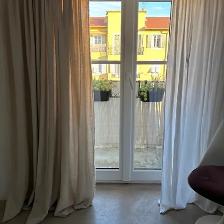 Deux Pieces Dans Le Quartier Du Port * Nice