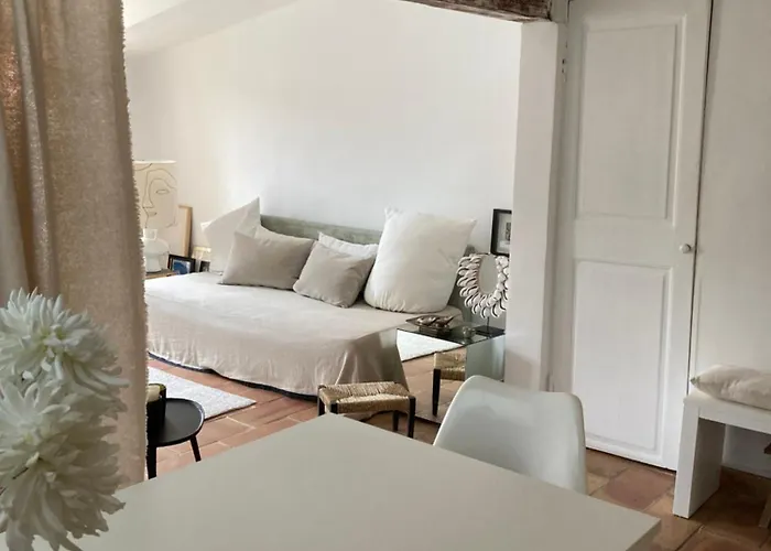 Deux Pieces Dans Le Quartier Du Port * نيس