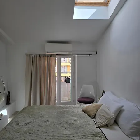 Deux Pieces Dans Le Quartier Du Port Апартаменты